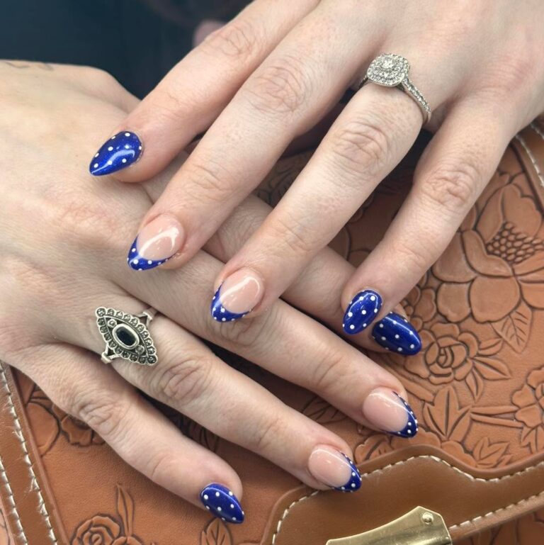 Instagram post from onglesciel. This post is in position 1.