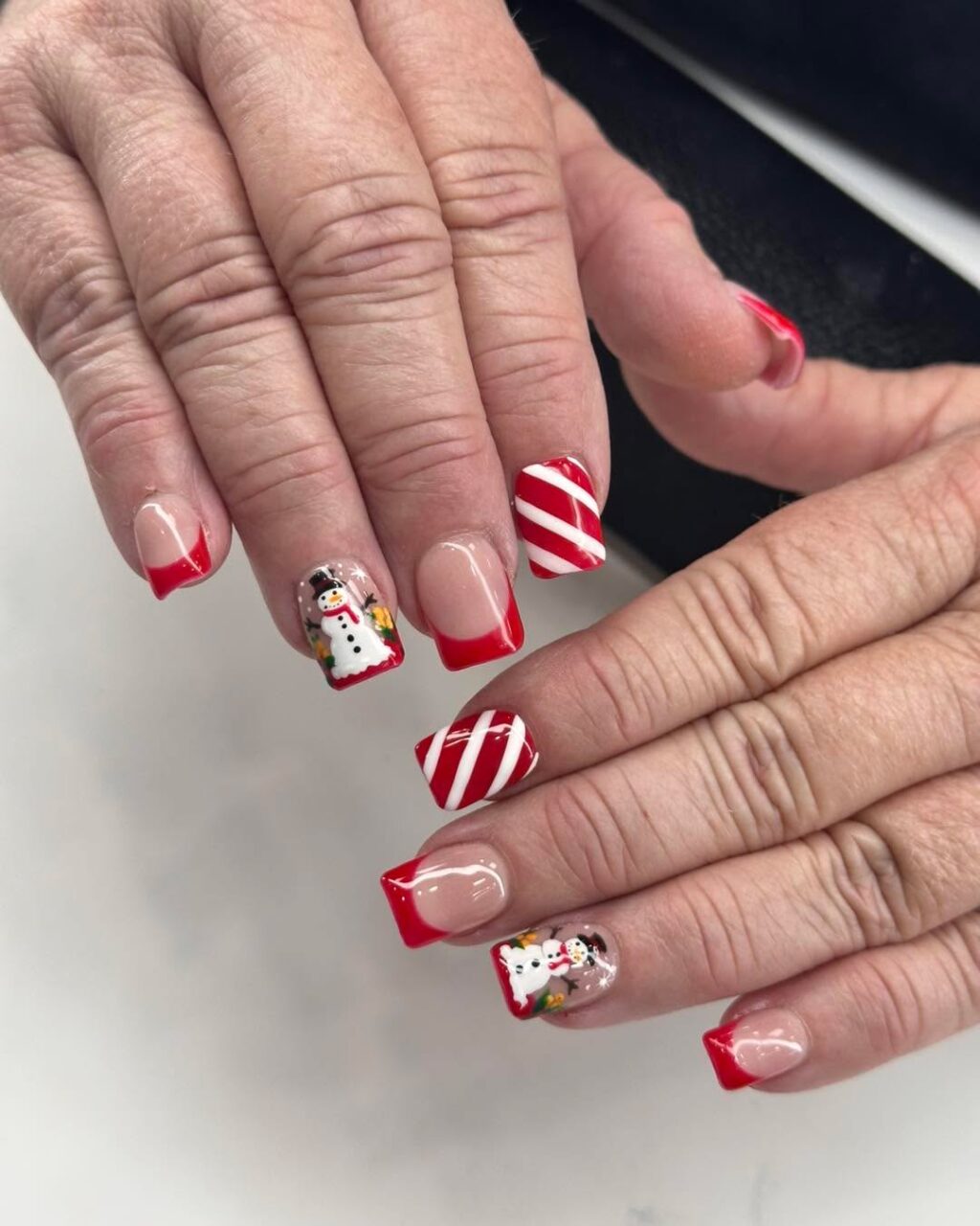 Instagram post from onglesciel. This post is in position 7.