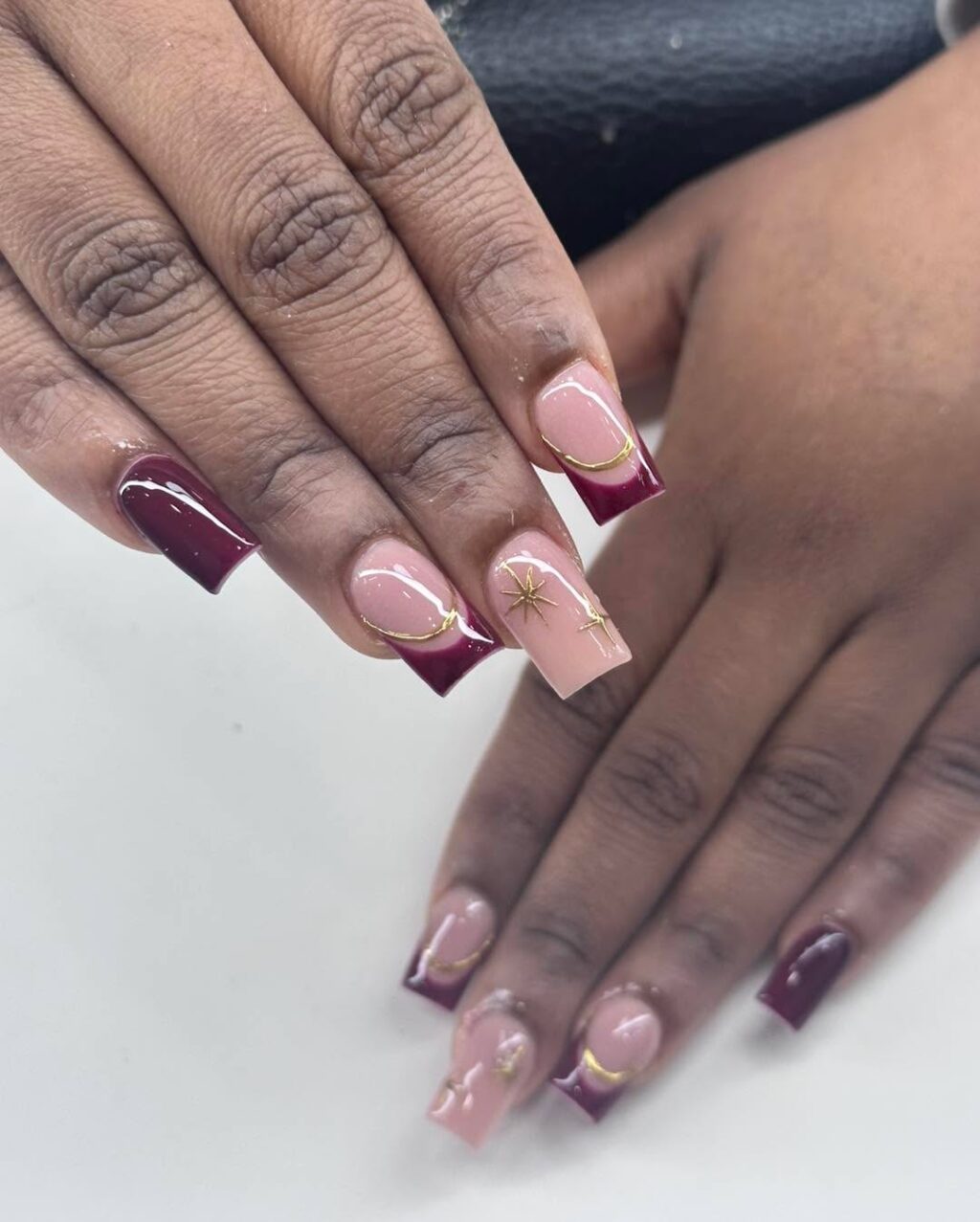 Instagram post from onglesciel. This post is in position 4.