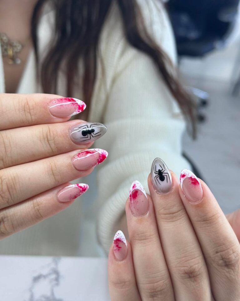 Instagram post from onglesciel. This post is in position 8.